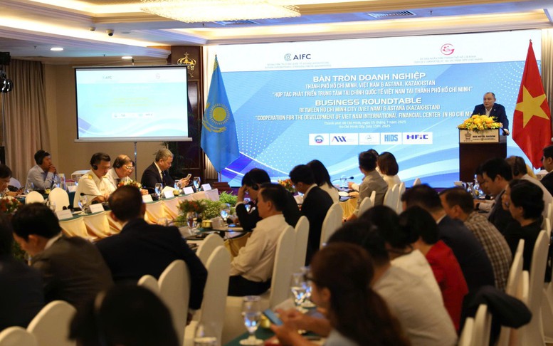 TPHCM mời gọi doanh nghiệp Kazakhstan đầu tư vào trung tâm tài chính