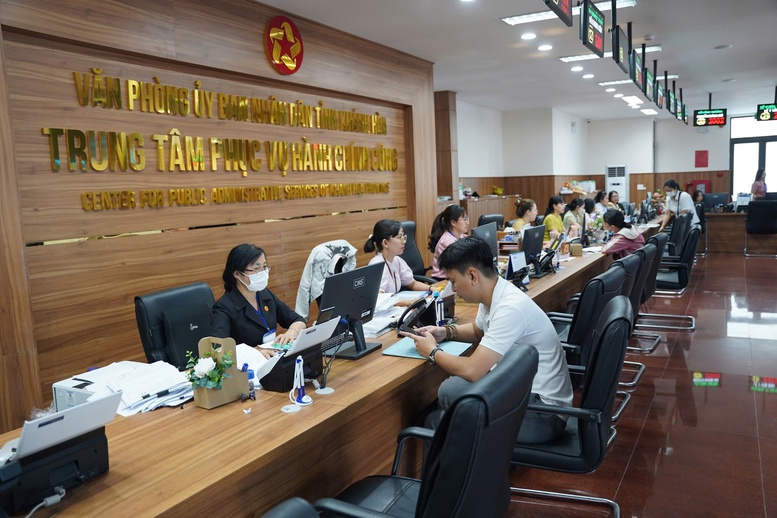 Khánh Hòa thi đua 