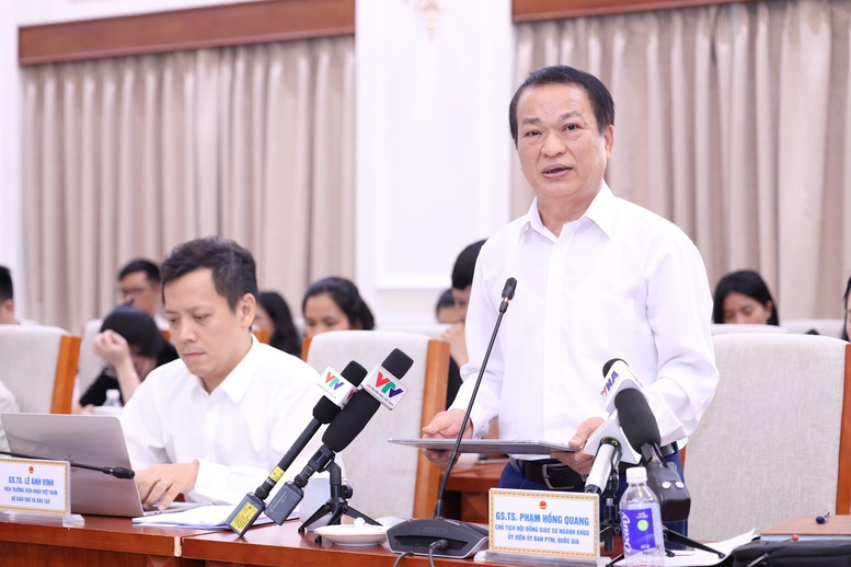 Phổ điểm tốt nghiệp THPT 2025: Phân hóa rõ, phản ánh đúng năng lực thực chất- Ảnh 2.