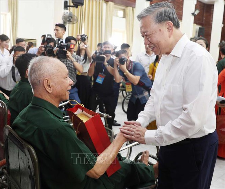 Tổng Bí thư Tô Lâm: Người có công là tài sản quý, là biểu tượng của ý chí, nghị lực Việt Nam- Ảnh 2.
