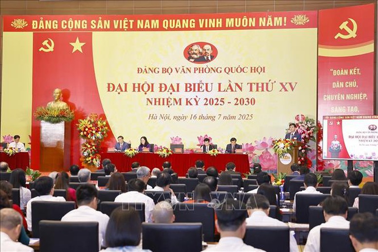 Chủ tịch Quốc hội Trần Thanh Mẫn dự Đại hội Đảng bộ Văn phòng Quốc hội- Ảnh 2.