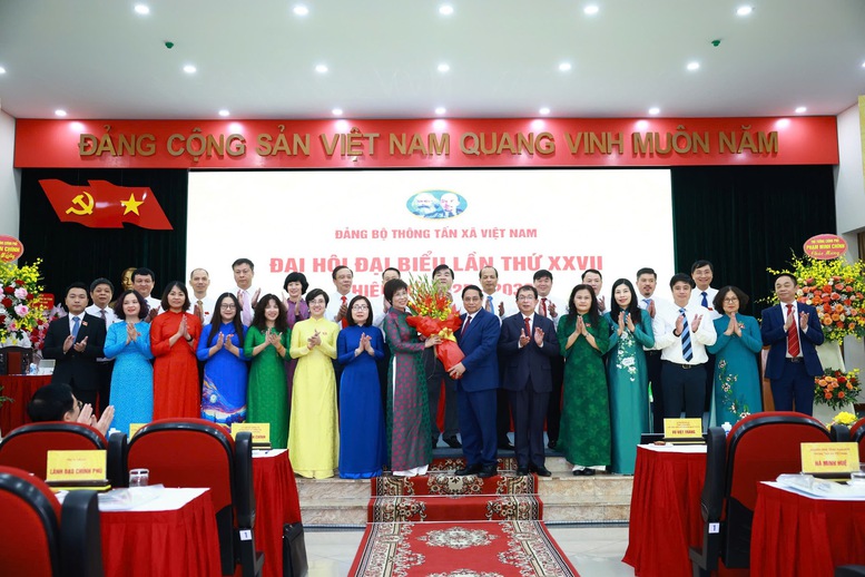 Thủ tướng: TTXVN phải tiên phong, gương mẫu, đi đầu trên mặt trận tư tưởng- Ảnh 2.