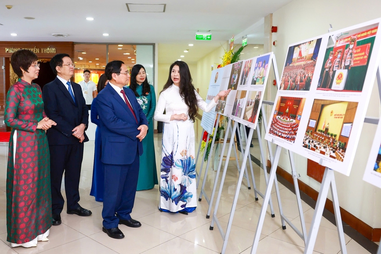 Thủ tướng: TTXVN phải tiên phong, gương mẫu, đi đầu trên mặt trận tư tưởng- Ảnh 1.
