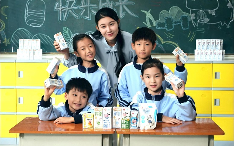 Sữa học đường ở Trung Quốc: 25 năm cải thiện thể trạng và tầm vóc học sinh