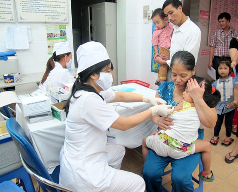 Việt Nam đạt được nhiều tiến bộ trong việc nâng cao tỷ lệ tiêm chủng cho trẻ em- Ảnh 1.
