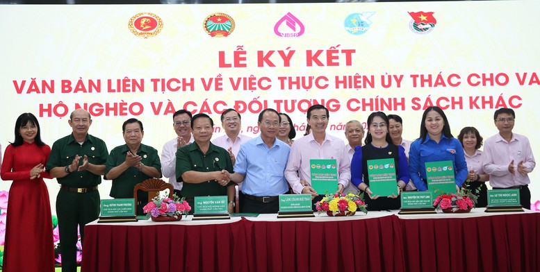 Cần Thơ ủy thác cho vay 15.600 tỷ đồng đối với người nghèo và chính sách khác- Ảnh 1.