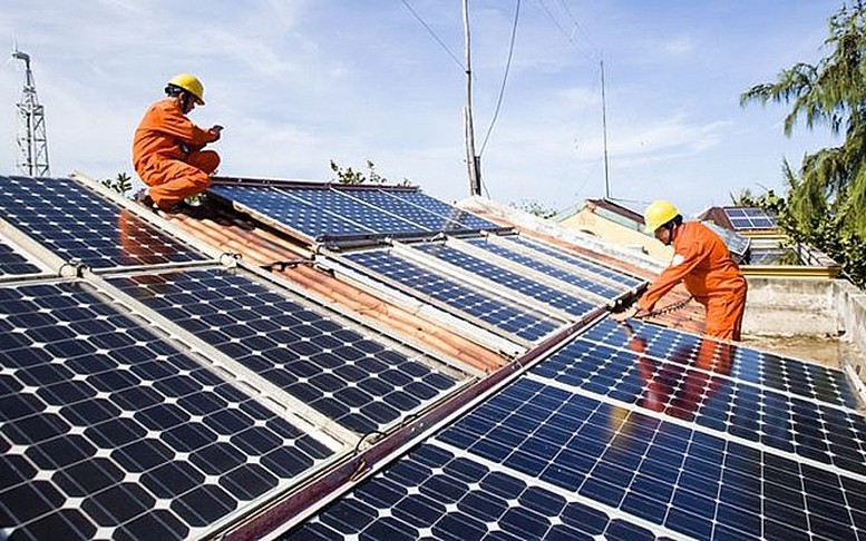 Đề xuất chính sách hỗ trợ hộ gia đình lắp đặt điện mặt trời mái nhà tự sản xuất, tự tiêu thụ