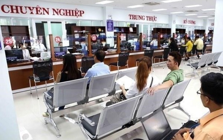 Công điện của Thủ tướng Chính phủ về tập trung tháo gỡ khó khăn, vướng mắc trong thực hiện thủ tục hành chính, chuyển đổi số giai đoạn đầu vận hành mô hình tổ chức chính quyền địa phương 02 cấp