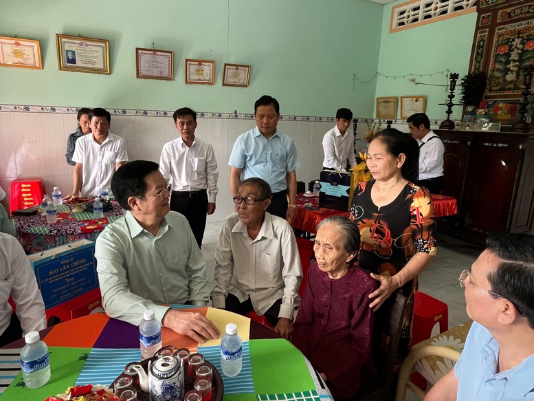 Phó Thủ tướng Mai Văn Chính thăm gia đình chính sách tại Tây Ninh- Ảnh 1.