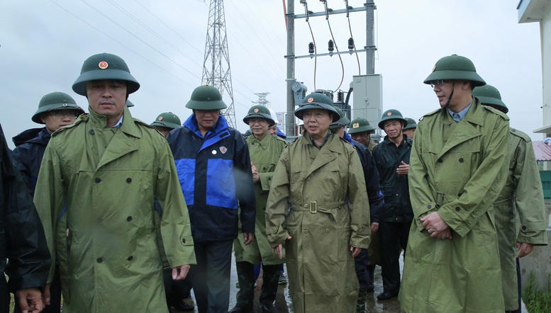 Phó Thủ tướng Trần Hồng Hà: Chuẩn bị cả tình huống triều cường trùng thời điểm bão đổ bộ- Ảnh 4.