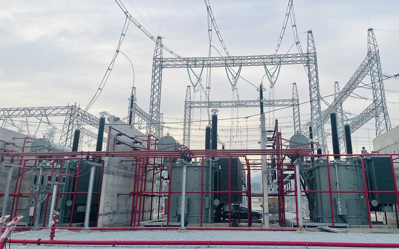 Đóng điện dự án Trạm biến áp 500kV Vĩnh Yên và đường dây đấu nối