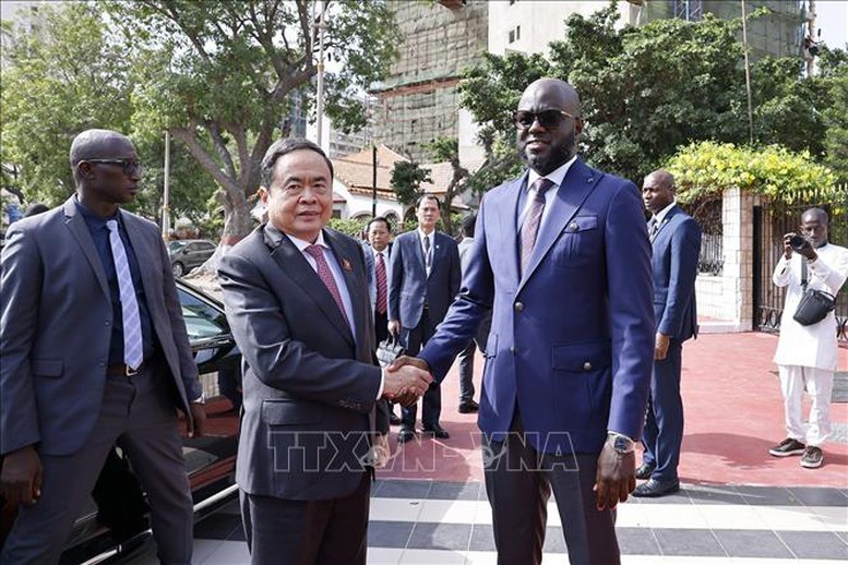 Lễ đón trọng thể Chủ tịch Quốc hội Trần Thanh Mẫn thăm chính thức Senegal- Ảnh 1.