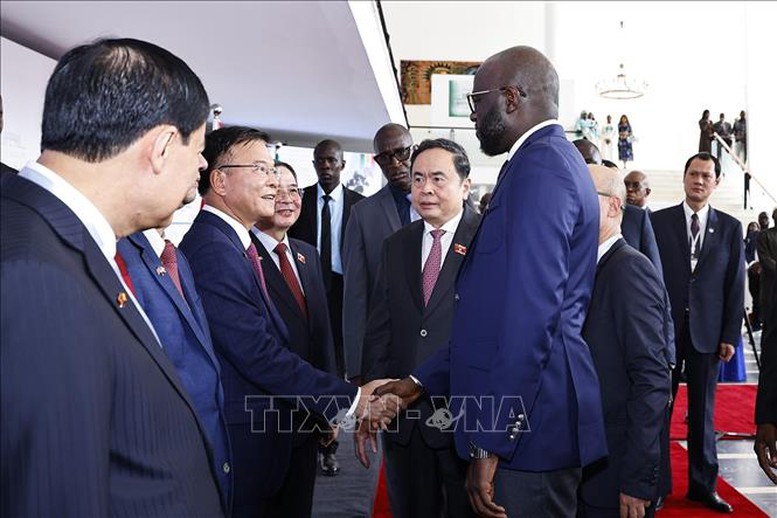 Lễ đón trọng thể Chủ tịch Quốc hội Trần Thanh Mẫn thăm chính thức Senegal- Ảnh 3.