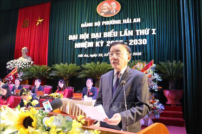 Thường trực Ban Bí thư Trần Cẩm Tú dự, chỉ đạo Đại hội Đảng bộ điểm cấp phường tại Hải Phòng- Ảnh 1.