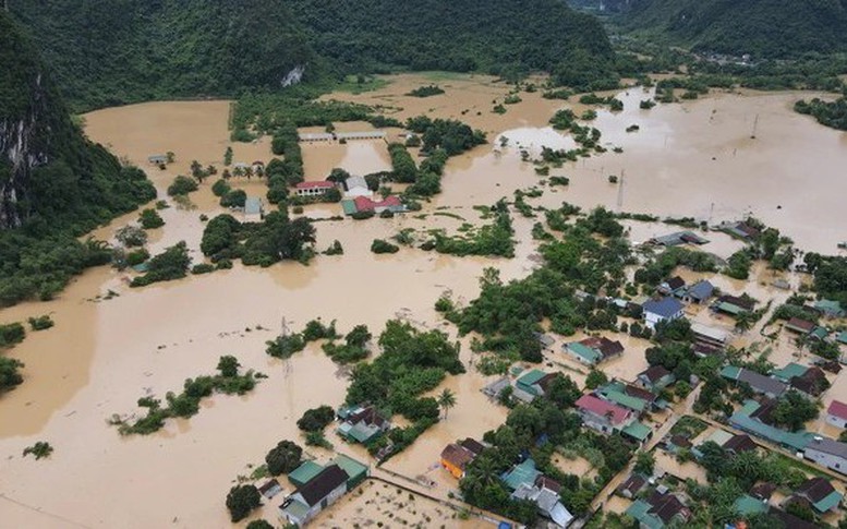 Ứng phó mưa lũ lưu vực sông Cả: Kiên quyết cấm người và phương tiện đi vào các điểm xung yếu