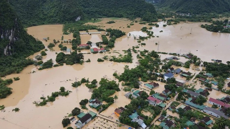 Ứng phó mưa lũ lưu vực sông Cả: Kiên quyết cấm người và phương tiện đi vào các điểm xung yếu- Ảnh 1.