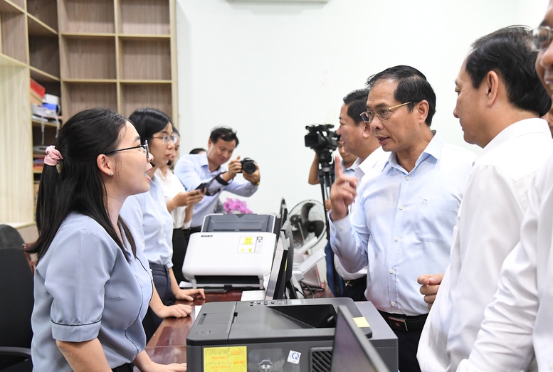 Phó Thủ tướng Bùi Thanh Sơn làm việc với tỉnh Khánh Hòa về các nhà máy điện hạt nhân- Ảnh 5.