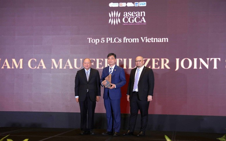 PVCFC được vinh danh Top 5 doanh nghiệp niêm yết Việt Nam ACGS 2024