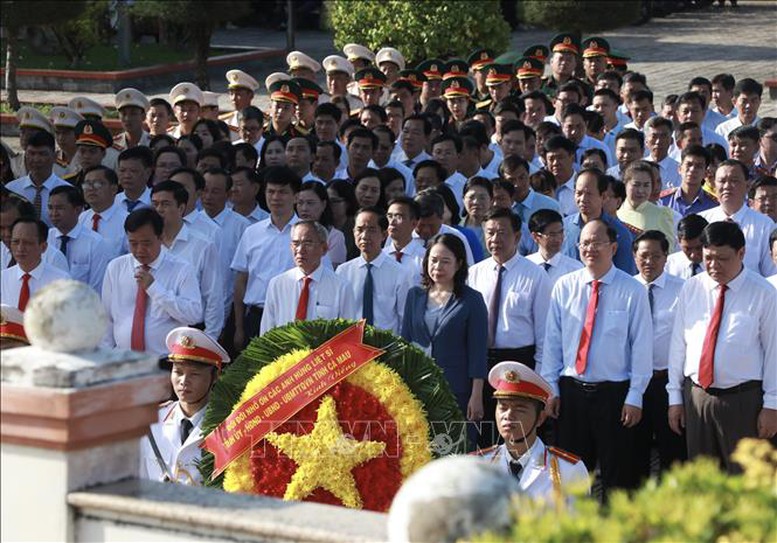 Lãnh đạo Đảng, Nhà nước, Quốc hội tri ân gia đình chính sách, người có công ở nhiều địa phương- Ảnh 4.