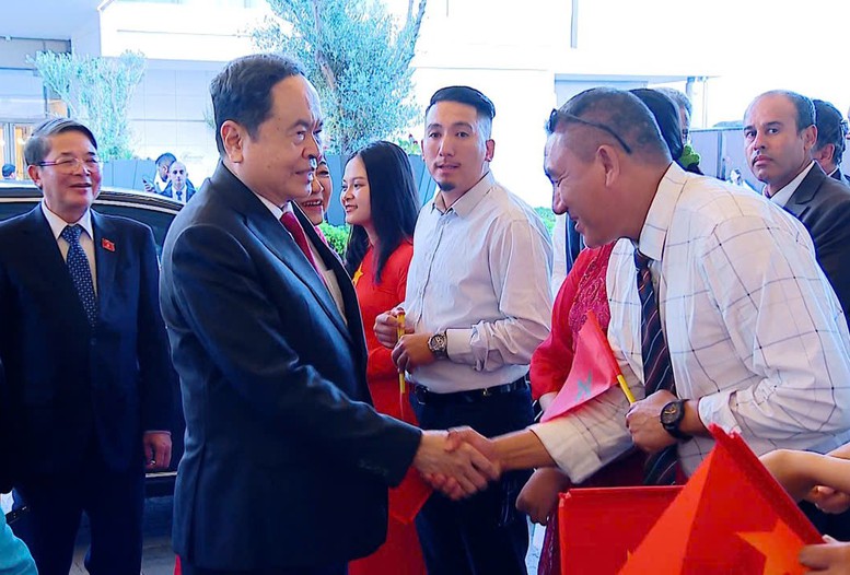 Chủ tịch Quốc hội Trần Thanh Mẫn và Phu nhân tới Rabat, bắt đầu chuyến thăm chính thức Vương quốc Morocco- Ảnh 4.