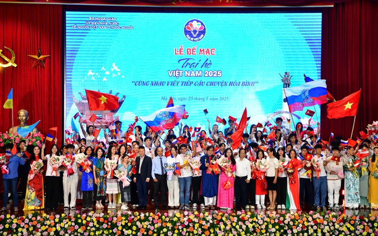 Nuôi dưỡng tình yêu quê hương và khát vọng đóng góp cho đất nước trong kiều bào trẻ