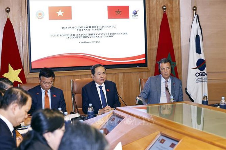 Chủ tịch Quốc hội dự tọa đàm về chính sách thúc đẩy hợp tác Việt Nam - Morocco- Ảnh 2.