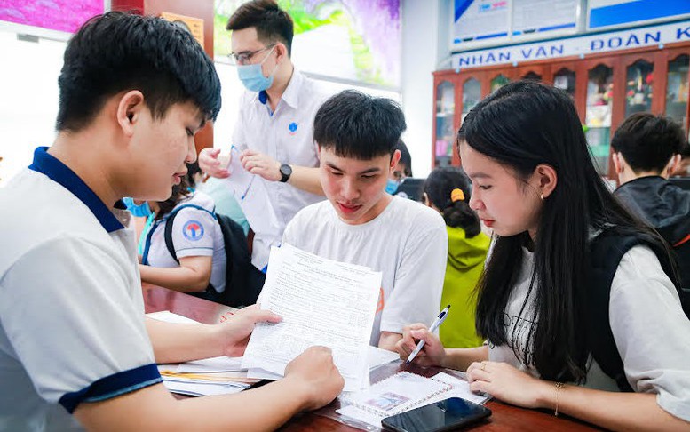 Gần 850 nghìn thí sinh đăng ký xét tuyển đại học, cao đẳng năm 2025