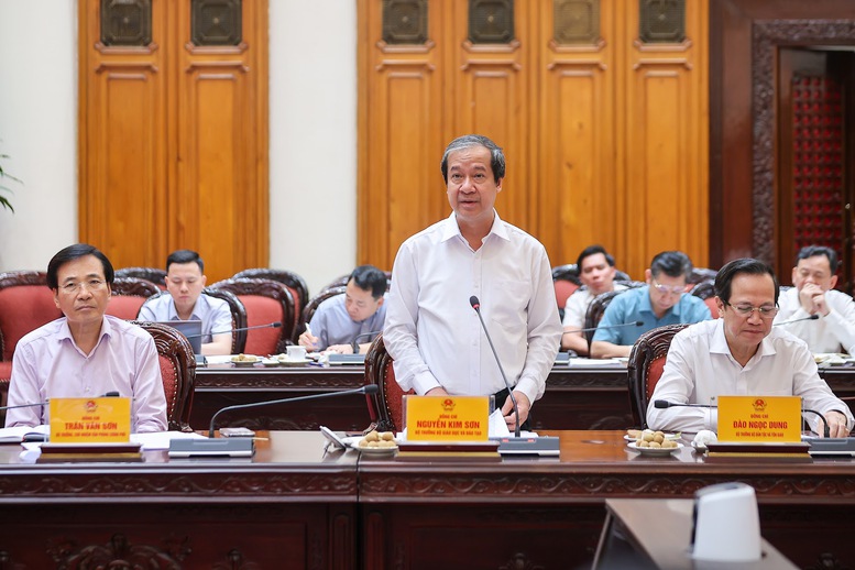 Đề xuất đầu tư 37.000 tỷ đồng xây 100 trường học vùng biên: Mục tiêu hoàn thành vào hè 2026- Ảnh 2.