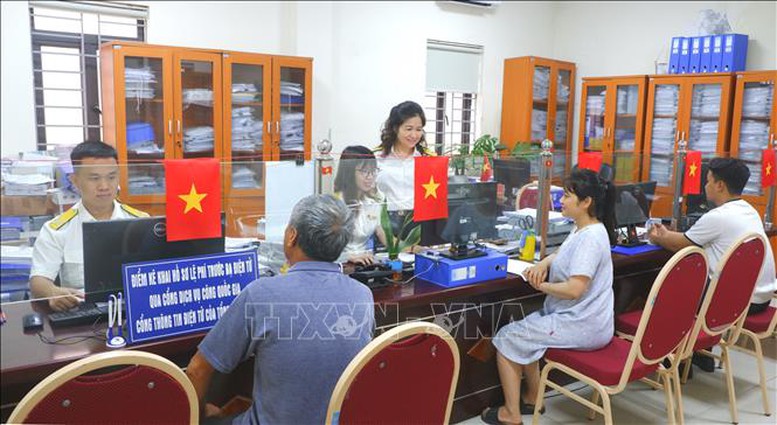 Kết luận số 179-KL/TW: Tiếp tục triển khai các nhiệm vụ hoàn thiện tổ chức bộ máy và hoạt động của mô hình chính quyền địa phương 2 cấp- Ảnh 1.