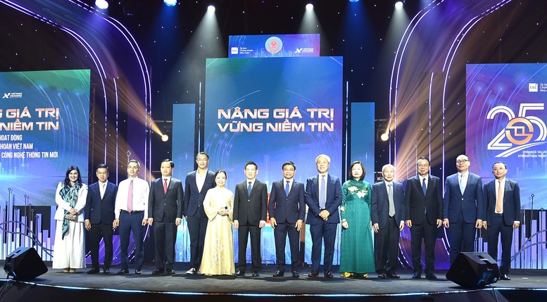 Bước chuyển mình ngoạn mục của thị trường chứng khoán Việt Nam - Bệ phóng cho doanh nghiệp phát triển- Ảnh 5.