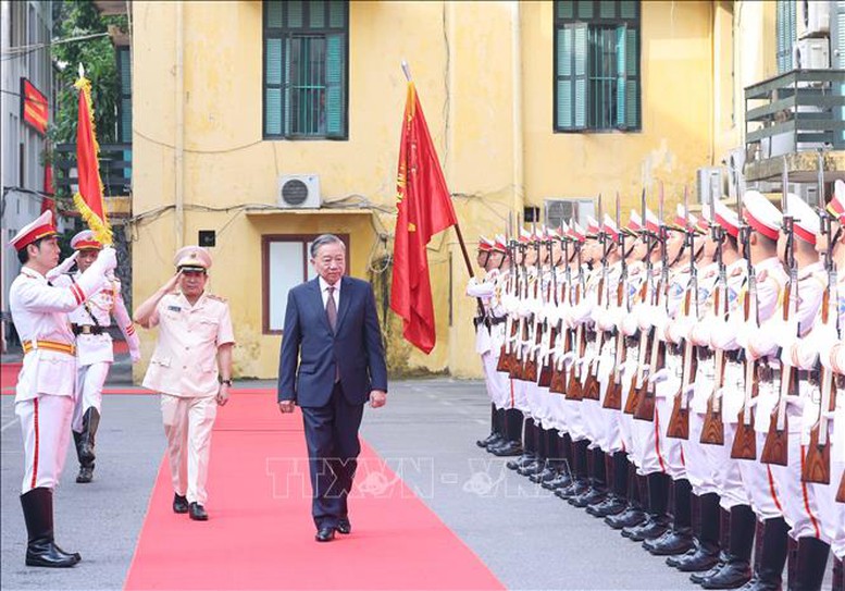 Tổng Bí thư: Đổi mới mạnh mẽ tư duy, cách thức triển khai bảo vệ an ninh chính trị nội bộ- Ảnh 1.