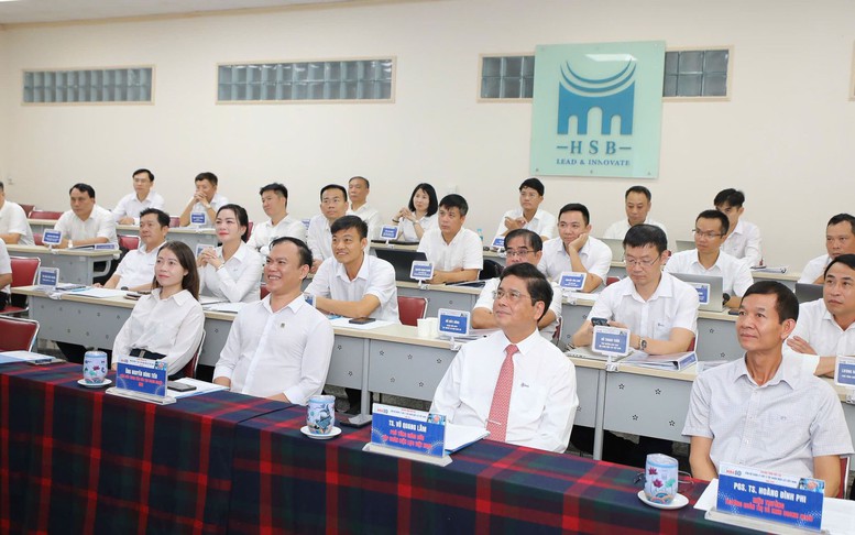 EVN tổ chức chương trình đào tạo cho cán bộ quản lý cấp 2 khu vực miền Bắc