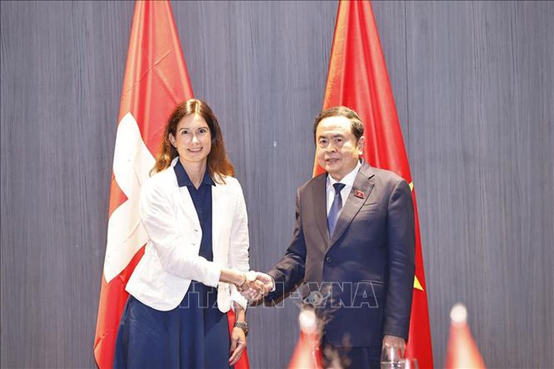 Thụy Sĩ luôn mong muốn tăng cường hợp tác hiệu quả với Việt Nam qua kênh nghị viện- Ảnh 1.