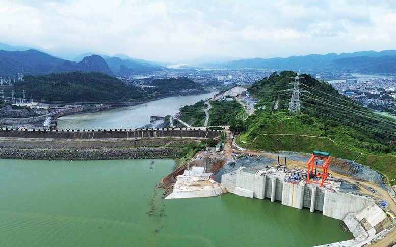 Dự án Thủy điện Hòa Bình mở rộng: Tăng tốc thi công, sẵn sàng phát điện vào tháng 8