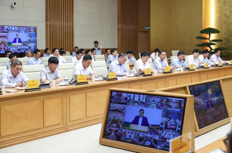 Thủ tướng: 3 mục tiêu lớn cuối năm 2025 để hoàn thành xuất sắc đột phá chiến lược về hạ tầng giao thông- Ảnh 8.
