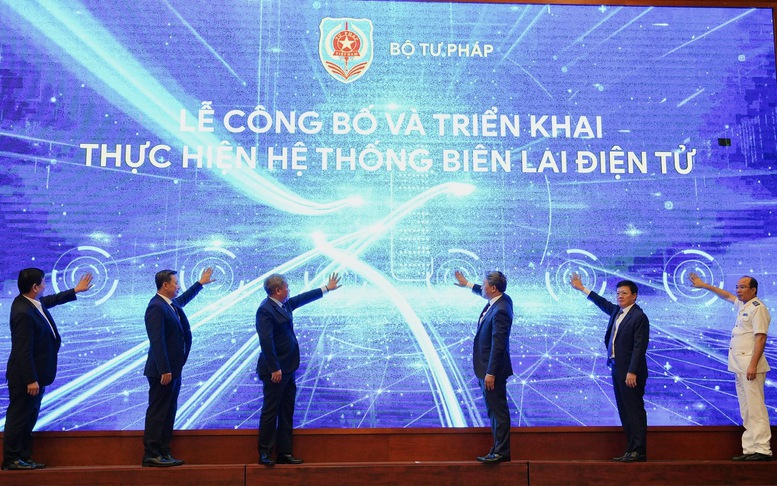 Bộ Tư pháp ra mắt phần mềm biên lai điện tử Thi hành án dân sự