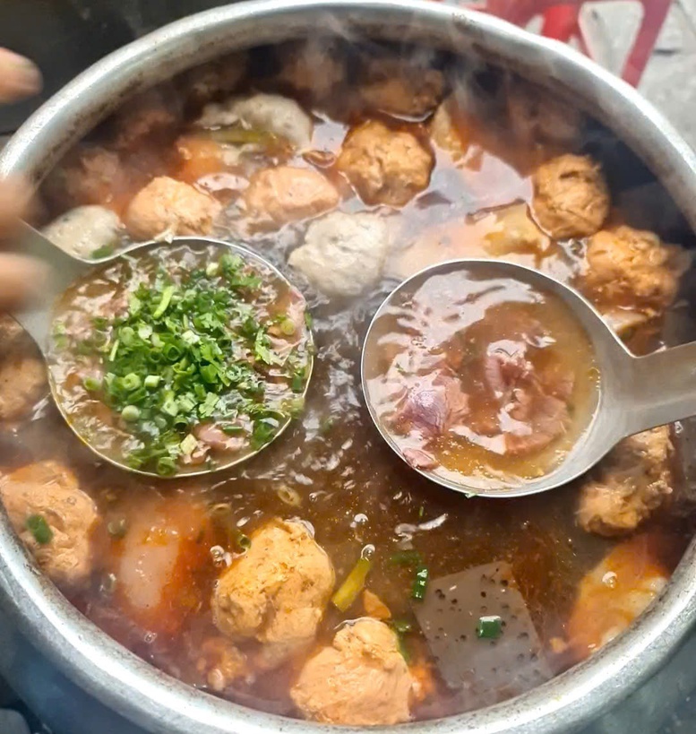 'Tri thức dân gian về Bún bò Huế' được công nhận Di sản văn hóa phi vật thể quốc gia- Ảnh 1.