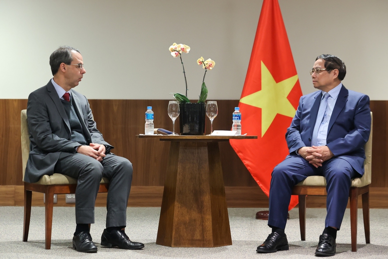 Thủ tướng tiếp lãnh đạo tập đoàn hàng không-vũ trụ của Brazil- Ảnh 2.