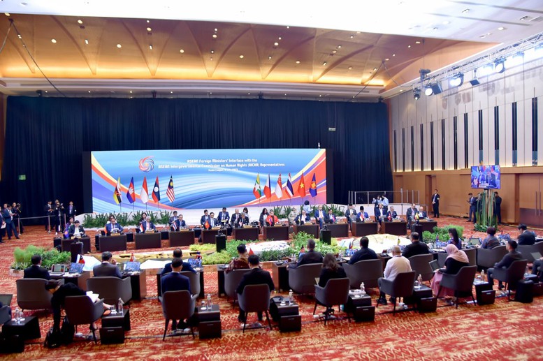 Việt Nam thúc đẩy cách tiếp cận toàn diện về quyền con người trong ASEAN, đề cao vai trò Hiệp ước SEANWFZ- Ảnh 2.
