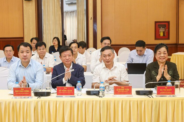 Tiếp tục rà soát, sắp xếp lại đầu mối tổ chức cơ quan Ủy ban MTTQ Việt nam các cấp- Ảnh 4.