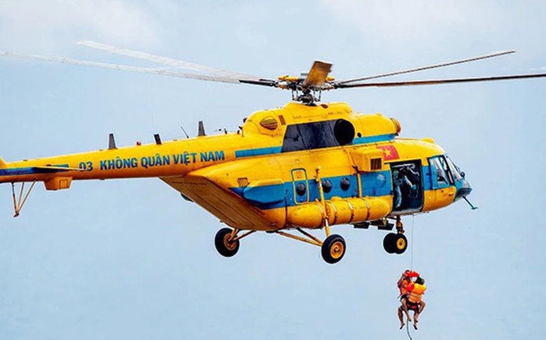 Bộ Quốc phòng điều trực thăng giải cứu người dân bị mắc kẹt do mưa lũ ở Sơn La