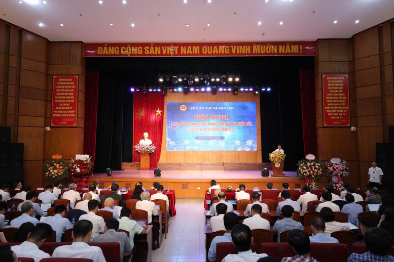 Bộ GD&ĐT công bố mạng lưới trung tâm đào tạo xuất sắc và tài năng về công nghệ 4.0 khu vực phía Bắc- Ảnh 1.