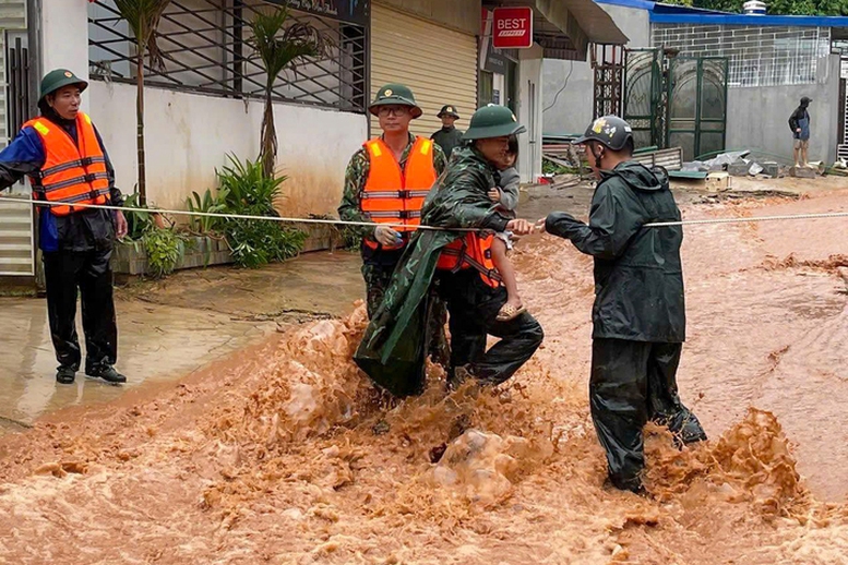 Thủ tướng yêu cầu khẩn trương khắc phục hậu quả mưa lũ tại tỉnh Điện Biên- Ảnh 1.
