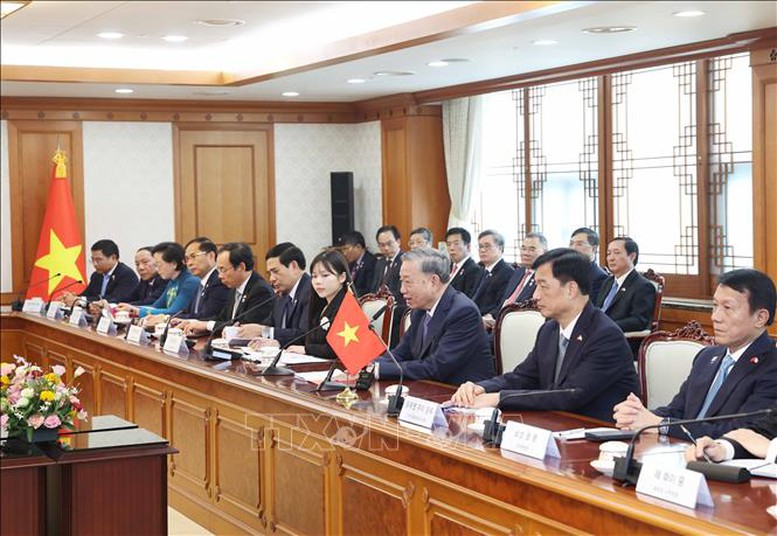 Tổng Bí thư Tô Lâm hội kiến Thủ tướng Hàn Quốc Kim Min Seok- Ảnh 2.