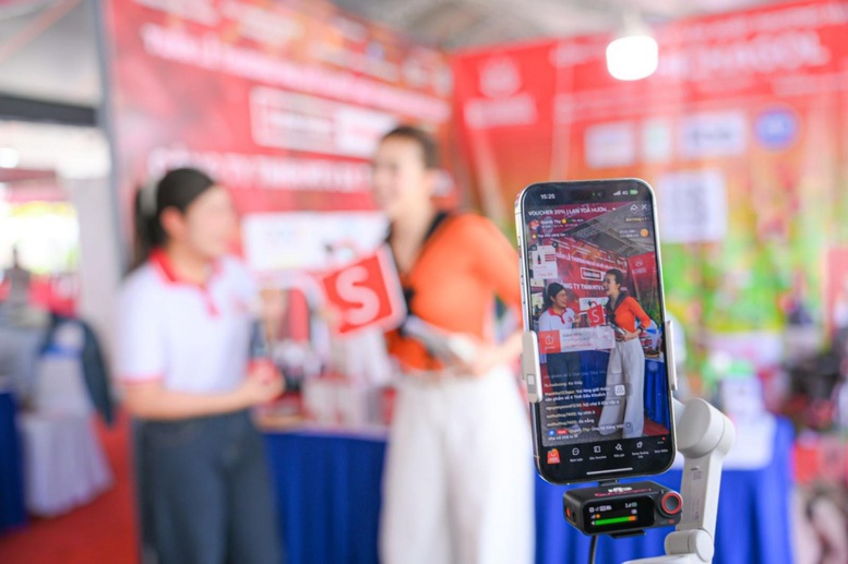 TOÀN VĂN 4 SỔ TAY hướng dẫn thực hiện nghĩa vụ thuế thương mại điện tử vừa phát hành- Ảnh 1.