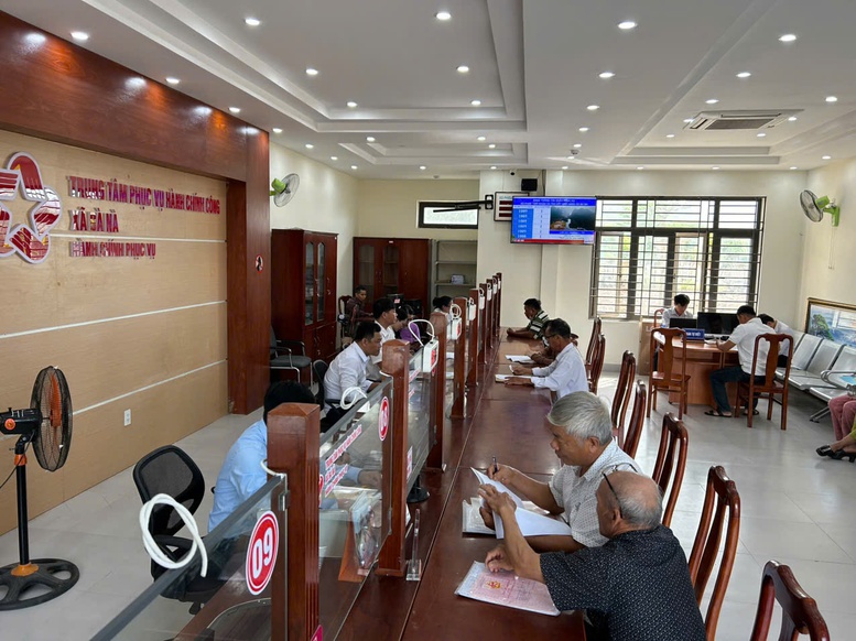 Bổ sung hướng dẫn về phụ cấp, nâng bậc lương cho cán bộ, công chức sau sắp xếp- Ảnh 1.