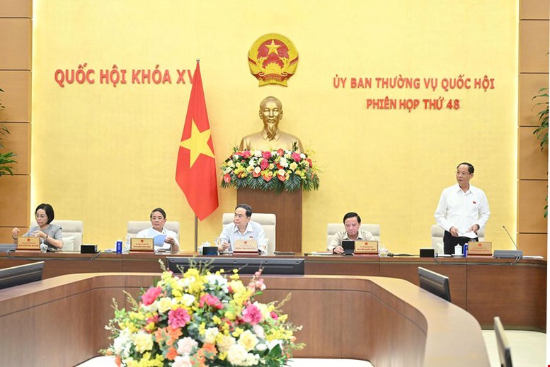 UBTV Quốc hội xem xét báo cáo về nội dung tiếp thu, chỉnh lý dự thảo Luật Tình trạng khẩn cấp- Ảnh 1.