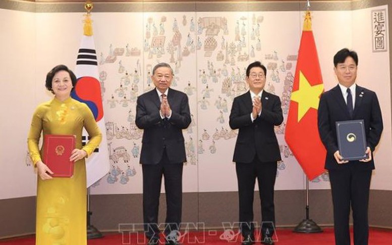 Tổng Bí thư Tô Lâm chứng kiến lễ trao các văn kiện hợp tác Việt Nam - Hàn Quốc