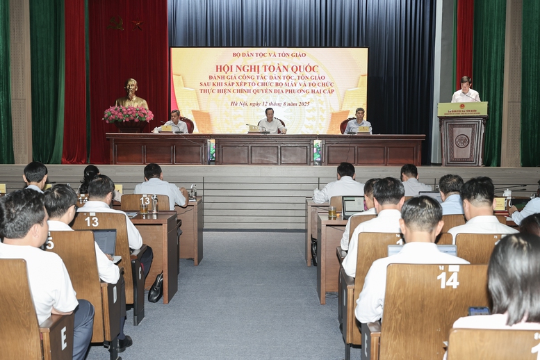Bộ Dân tộc và Tôn giáo đánh giá kết quả triển khai mô hình chính quyền địa phương 2 cấp- Ảnh 2.