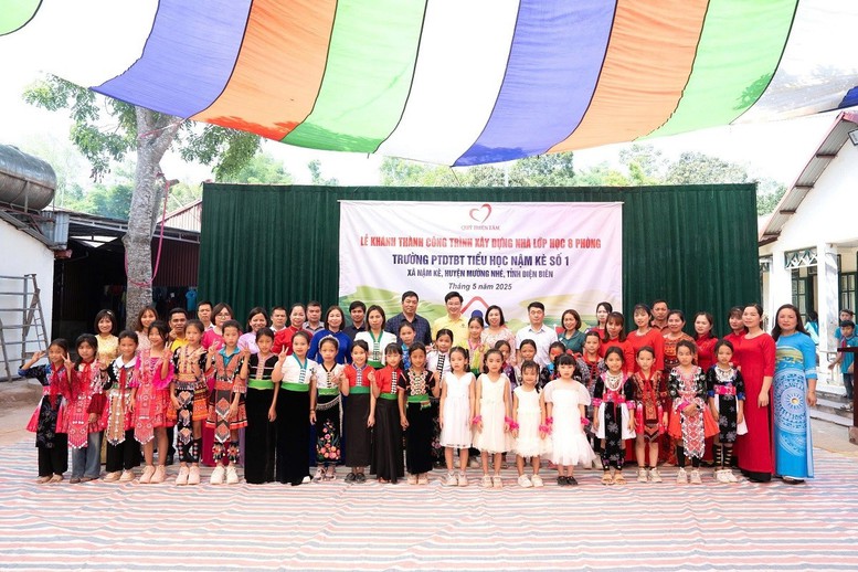 Quỹ Thiện Tâm đón nhận Huân chương Lao động hạng Nhất của Chủ tịch nước- Ảnh 2.